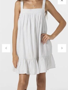 O'Neill White & Light Blue Striped Ruffle Hem Sundress Sz L. NWT